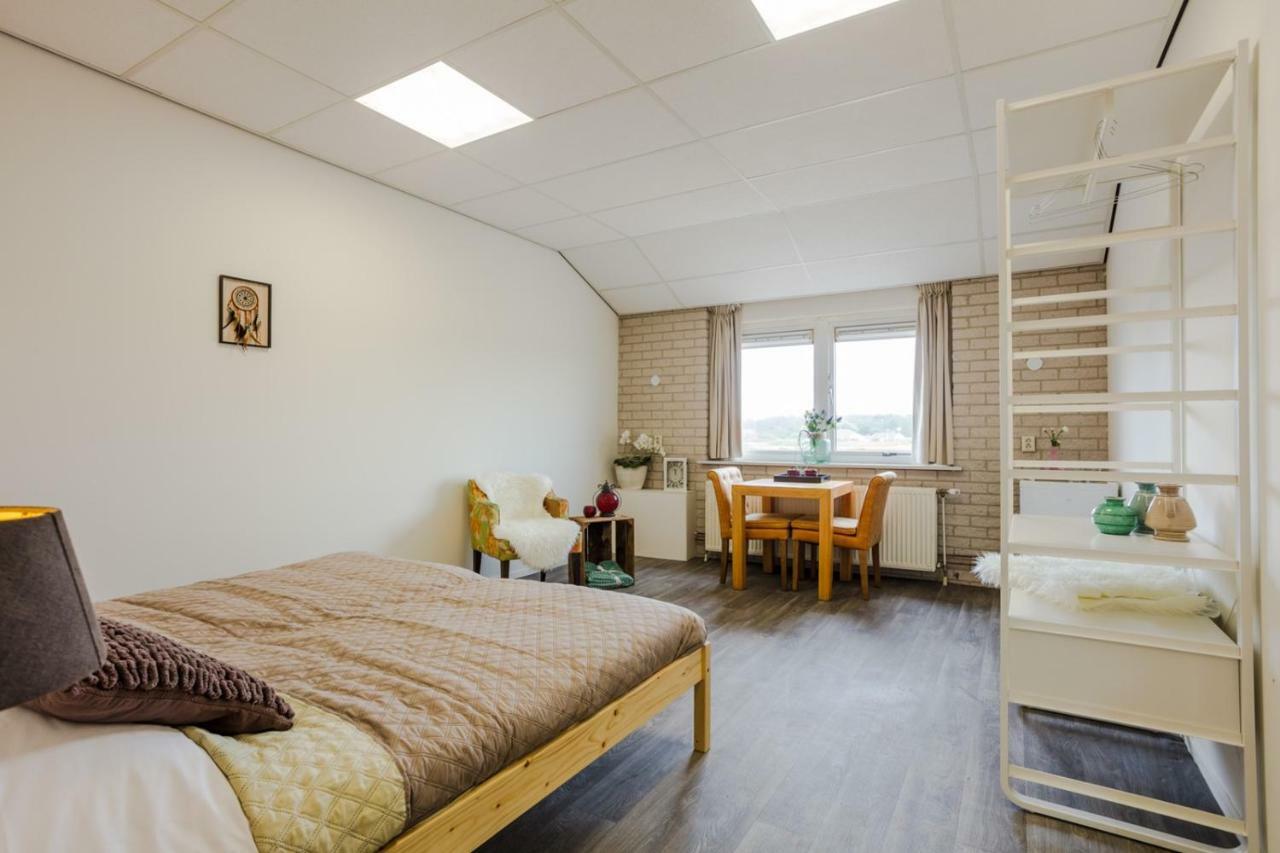 Hotel Corfwater Petten Exterior photo